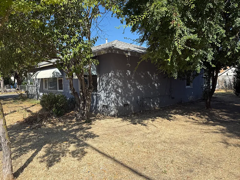 921 Rivera Dr #1 — Photo 2