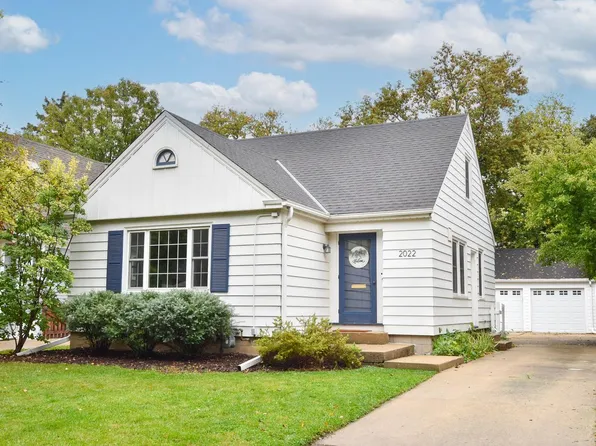 2022 North 81st STREET, Wauwatosa, WI 53213