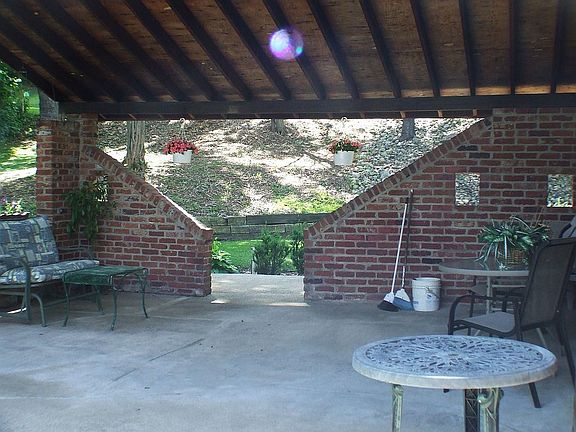 Patio with Vaulted Ceiling