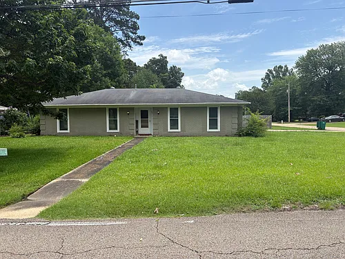 2736 Lawndale Dr Photo 1