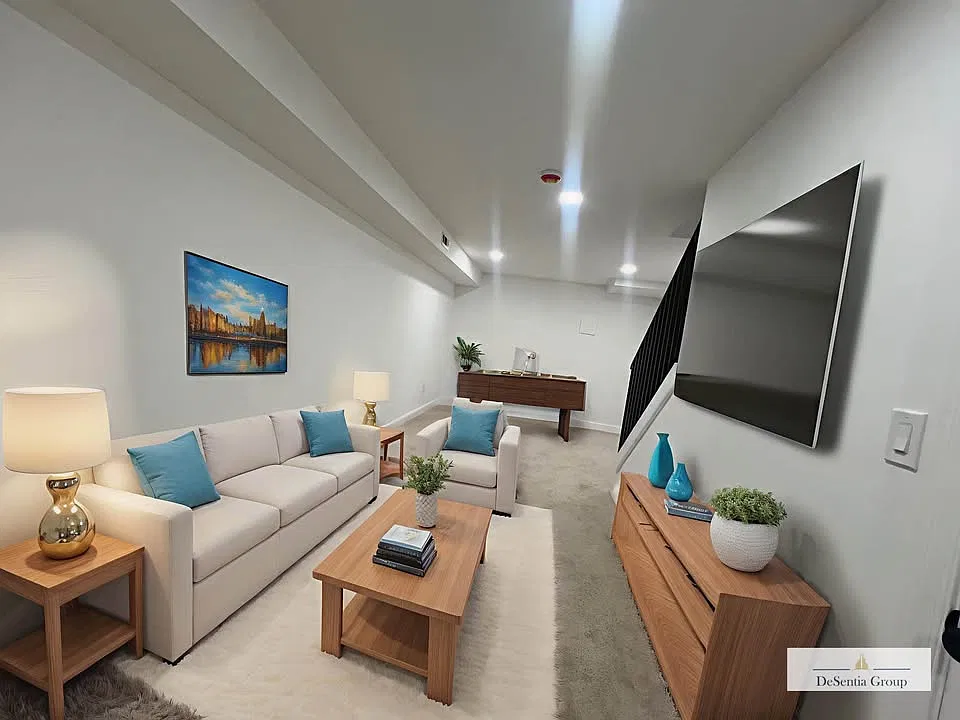 3 bed, 2.5 bath, 2200 sqft, $1,800 — Photo 1