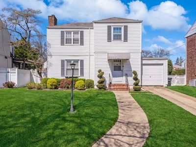 10 Birch Lane, Valley Stream, NY, 11581