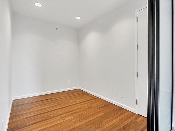 5th image of 165 William St APT 7C