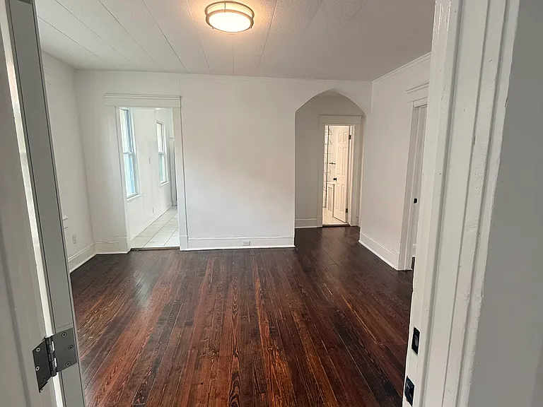 107 Bridgeport Ave #2 — Photo 3