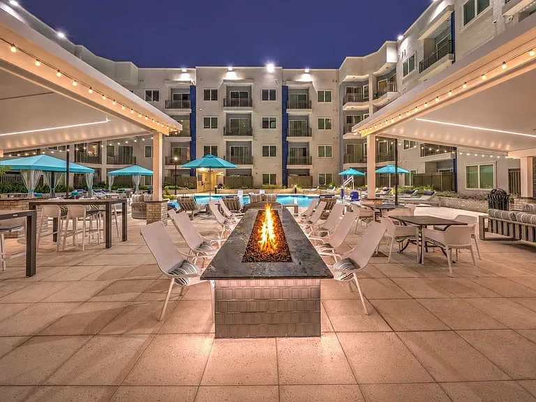 Lura Vegas Apartments — Photo 77
