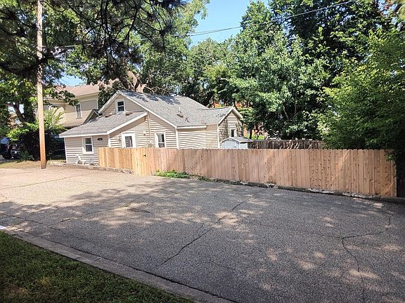 3rd image of 204 3rd St E