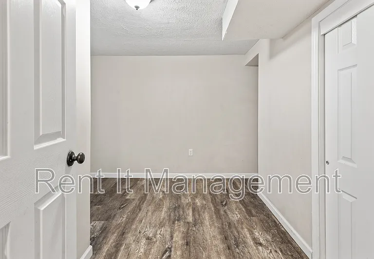 3314 Franklin St — Photo 23