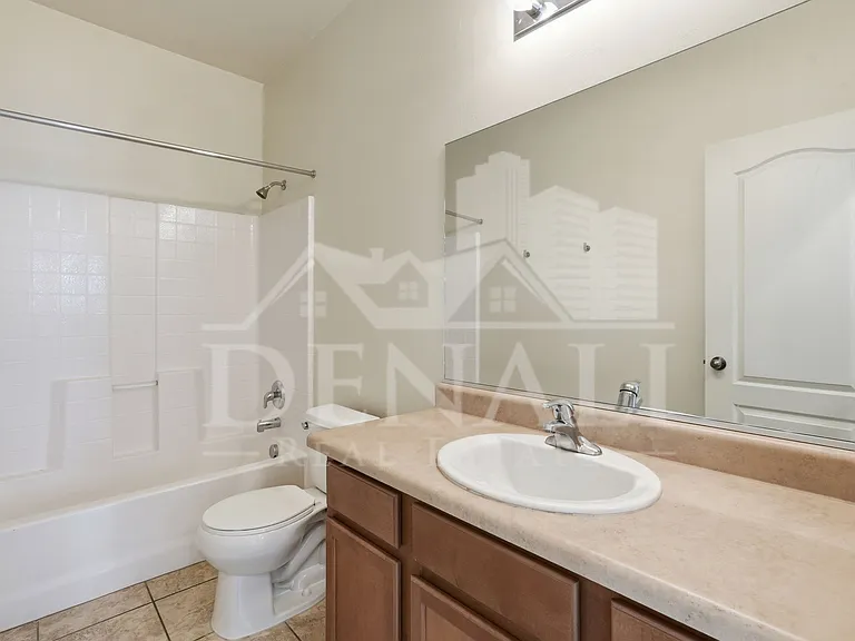 584 N Highlands Grove Ln — Photo 24