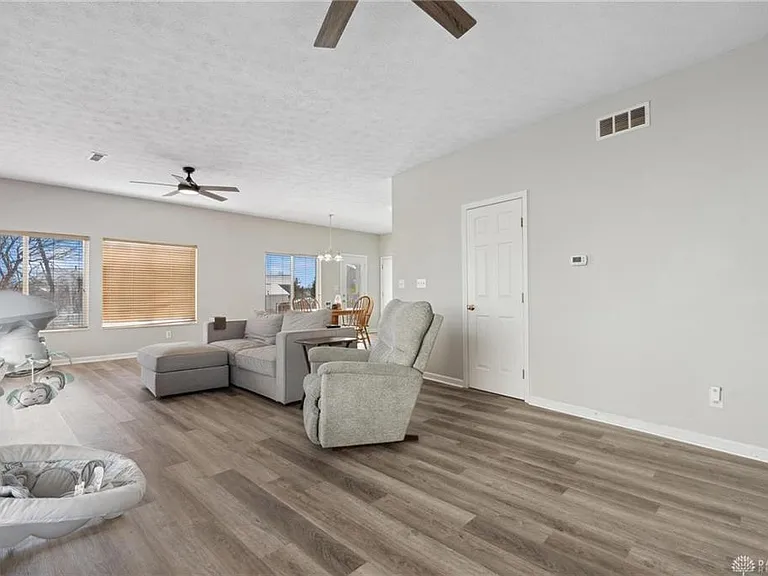 10086 N Cliff Swallow Ct — Photo 6