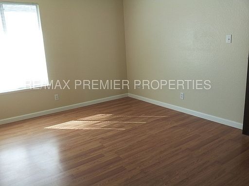 2nd image of 1529 Delucchi Ln