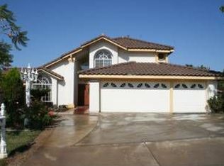 10670 Orchard View Ln, Riverside, CA 92503