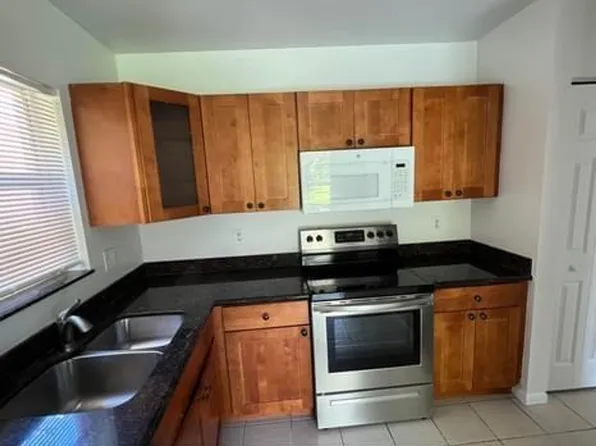 9850 NW 24th St #Townhouse 9850, Fort Lauderdale, FL 33322