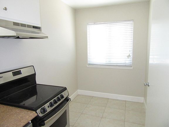 3rd image of 1255 Coronado Dr APT 3