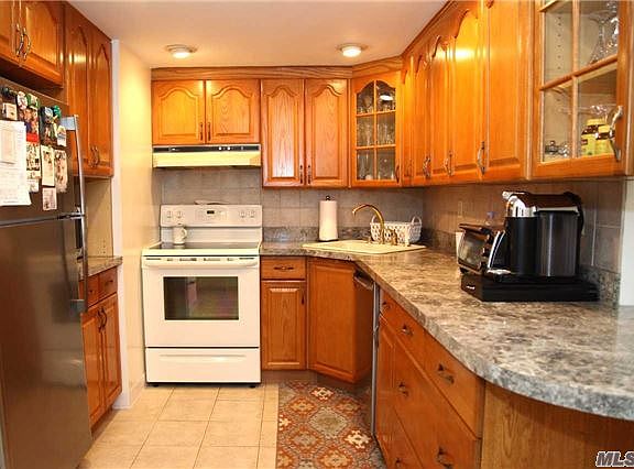 3rd image of 14-37 131st St
