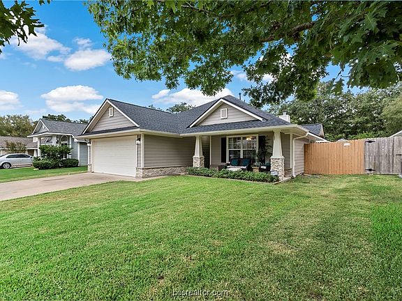 2nd image of 2807 Muirwood Ct