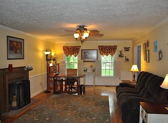 5th image of 9301 Oak River Dr W