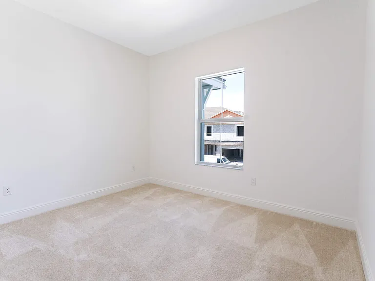 552 Sanderling Cir — Photo 15