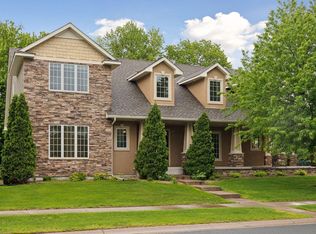 9885 Troy Ln N, Maple Grove, MN 55311