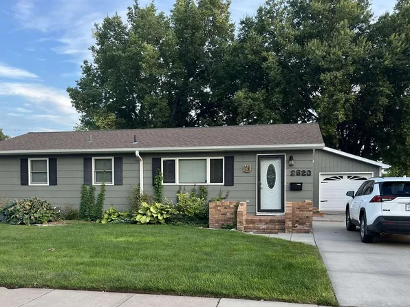 2620 Anna Ave, North Platte, NE 69101