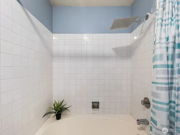 13741 15th Ave NE #C33 — Photo 15