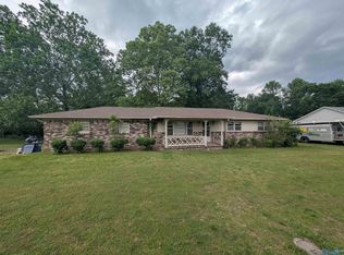 21 Arad Thompson Rd NE, Arab, AL 35016