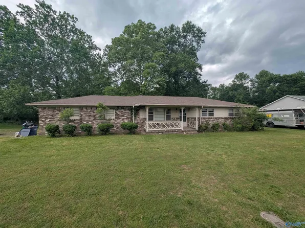 21 Arad Thompson Rd NE, Arab, AL 35016