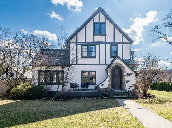 999 Prospect Avenue, Pelham, NY 10803