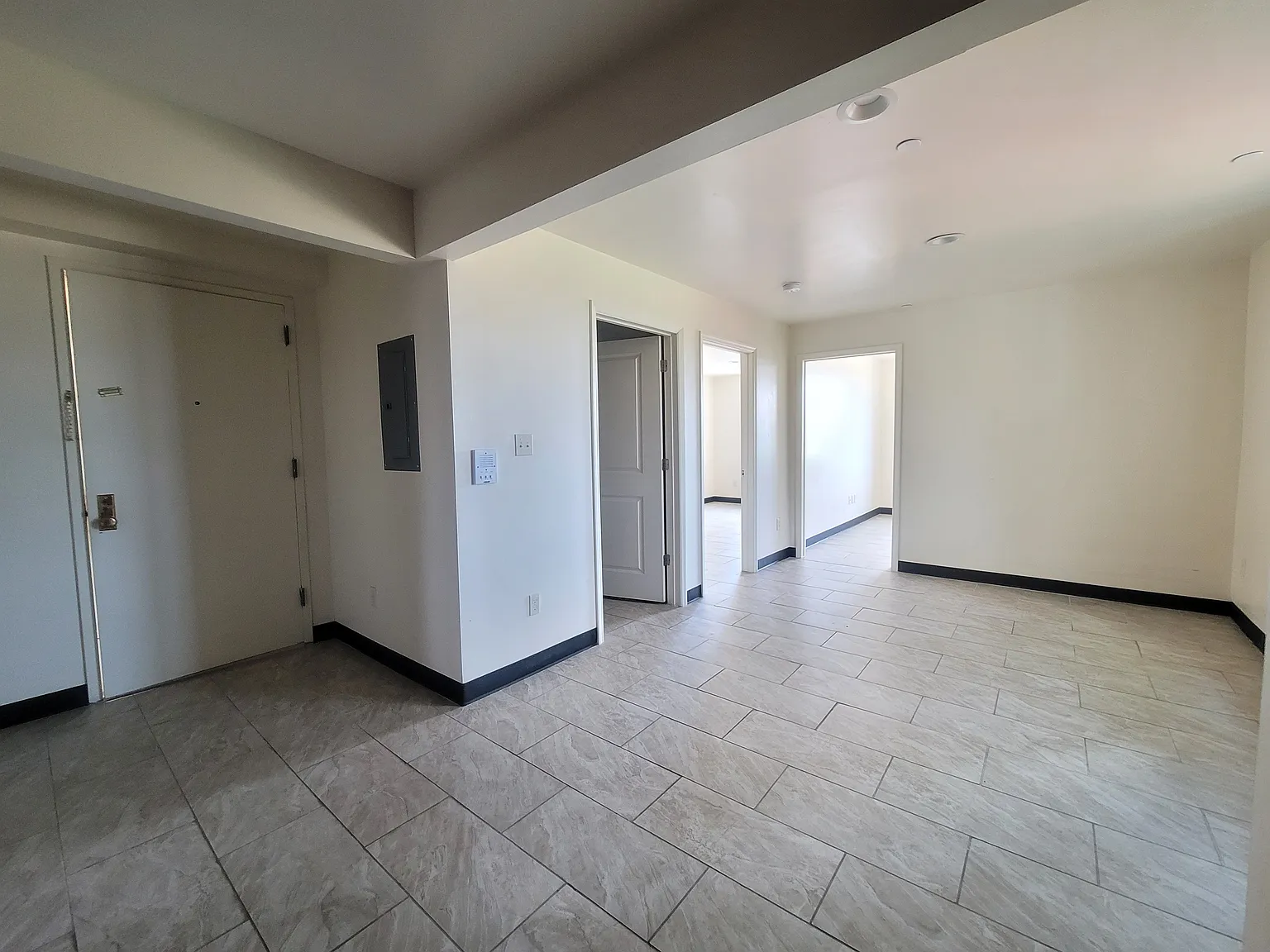 461 Winthrop Street — Photo 3