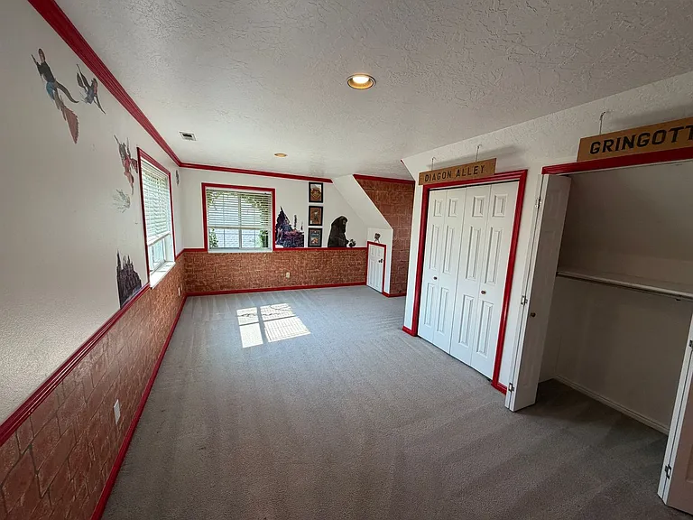 479 S Palisade Dr — Photo 46