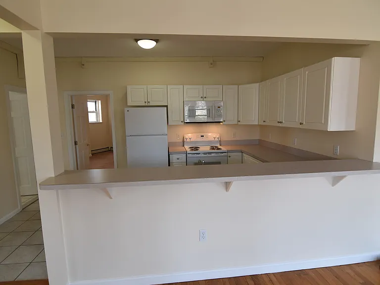 1405 Beacon St #5 — Photo 25