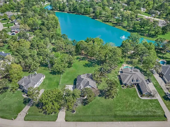 30202 W Legends Trail Dr, Spring, TX 77386