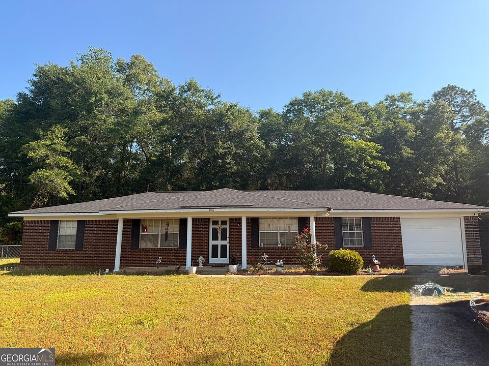 1st image of 306 Ash Ct