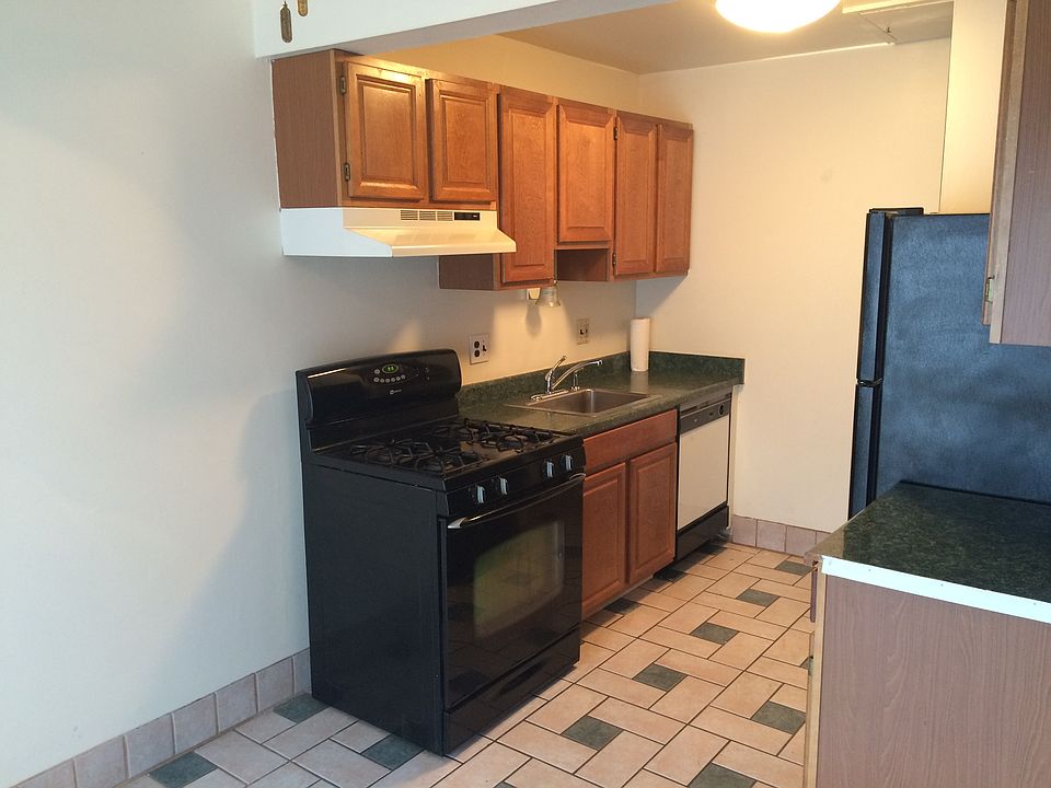 1st image of 15798 Dupage Blvd