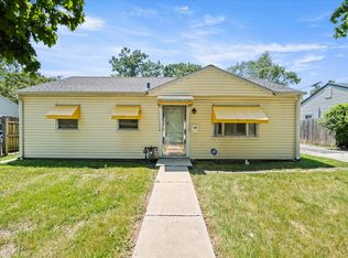 132 W Sauk Trl, Chicago Heights, IL
