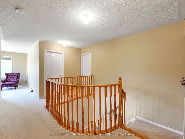 14 Middlecote Dr — Photo 18