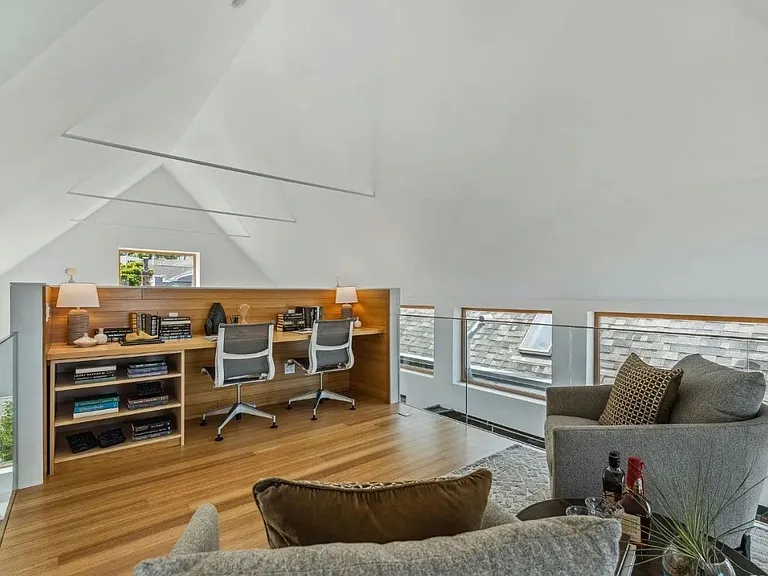 365 Douglass St — Photo 5