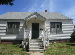1034 N Commercial Ave, Superior, NE 68978