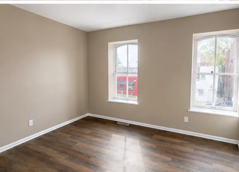 811 Russell Blvd #2F — Photo 10