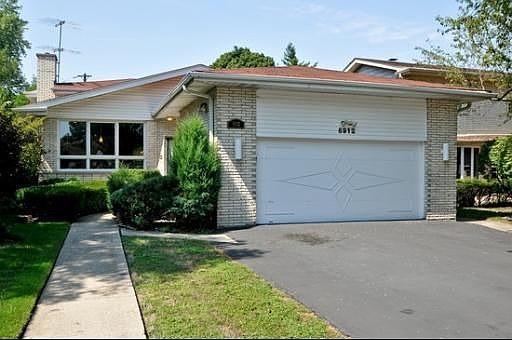 1st image of 6912 N Avers Ave