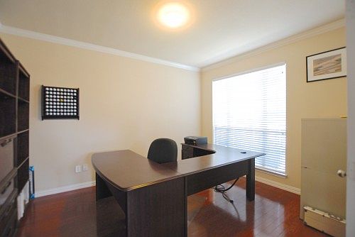 2nd image of 3001 Leslie Dr