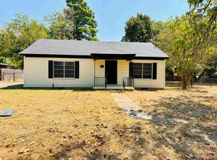 406 Marchman St, Lindale, TX 75771