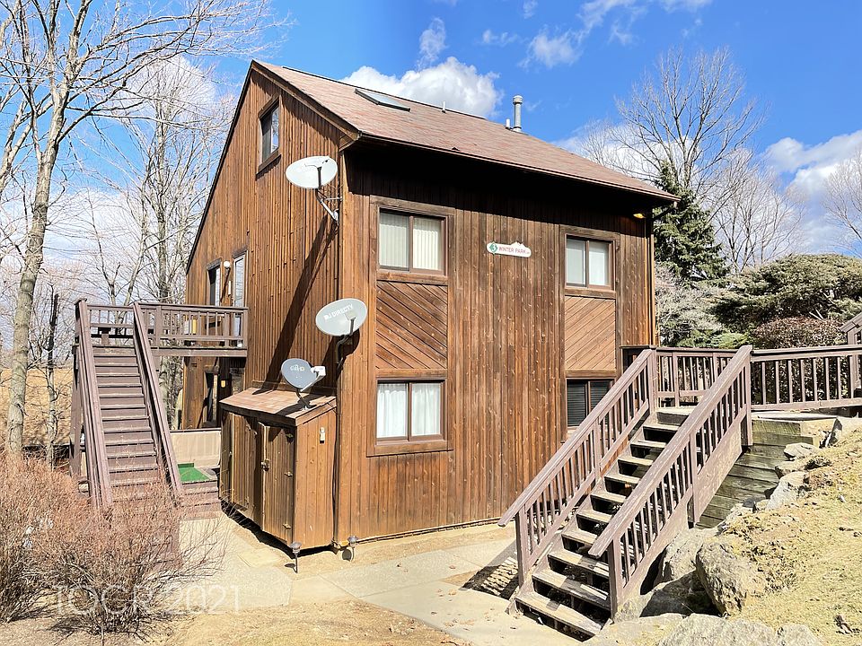1st image of 3 Winter Park Dr Unit 3