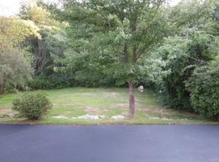 26 Maple St, Auburn, MA 01501