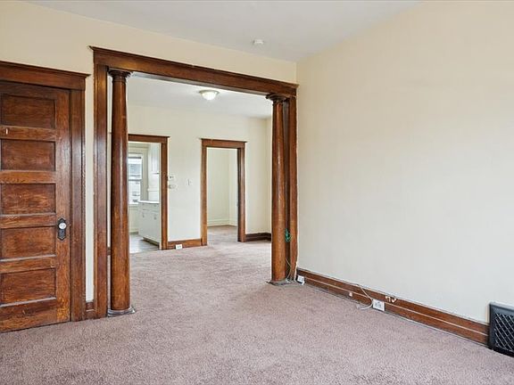 2nd image of 3826 Vermont St APT 3