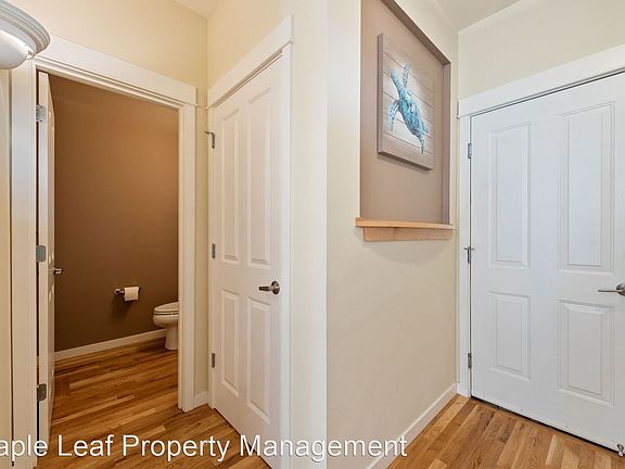 4th image of 12203 NE 103rd Ln