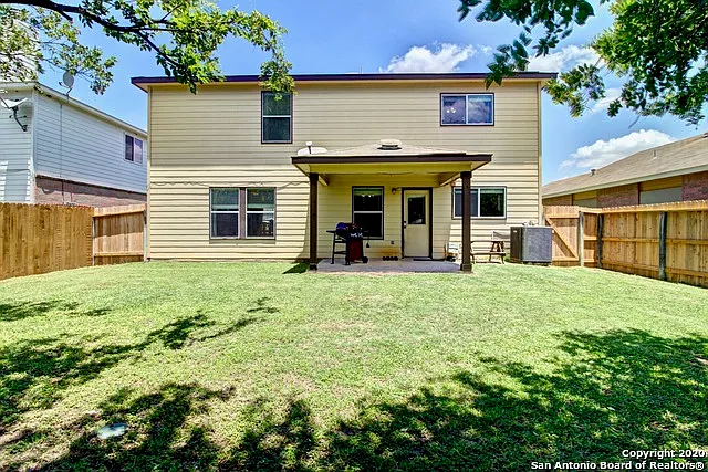 3 bed, 2.5 bath, 2021 sqft, $2,295 — Photo 3