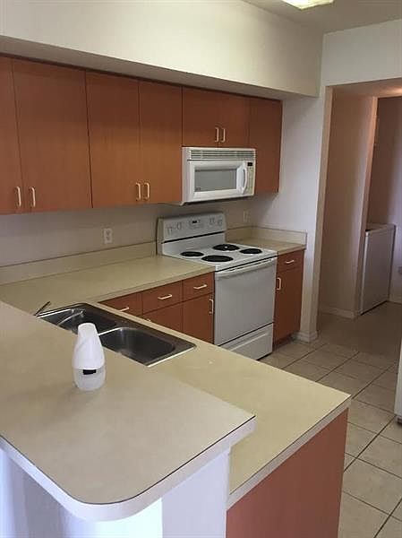 1st image of 2101 Belmont Ln
