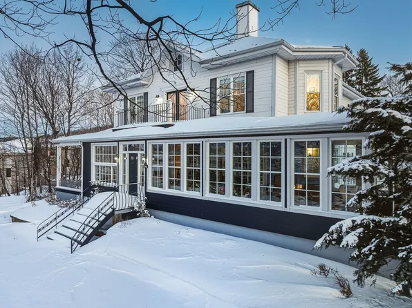 2742Z Rue St #2744Z, Laurent Lavis, QC G6V 3W8