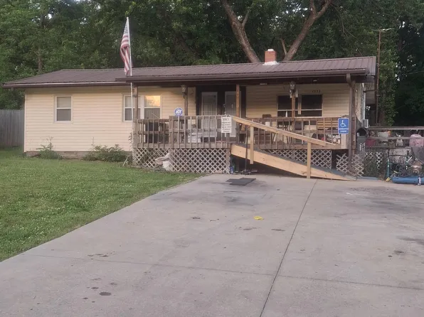 1224 Columbus Street, West Plains, MO 65775