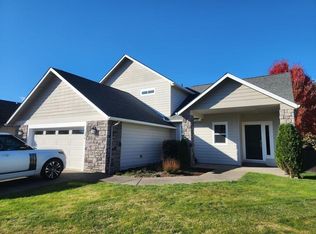 1354 SW Argo Ln, Grants Pass, OR 97527